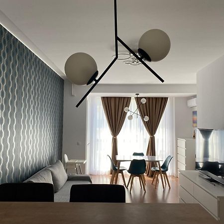 Andreve Apartment By Onix Blue Mamaia Nord, Baby Friendly, Private Parking Navodari Exterior photo