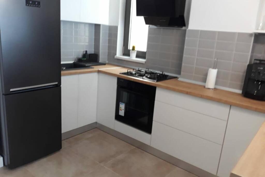 Andreve Apartment By Onix Blue Mamaia Nord, Baby Friendly, Private Parking Navodari Exterior photo